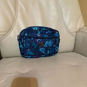 Lug Switch in Peacock